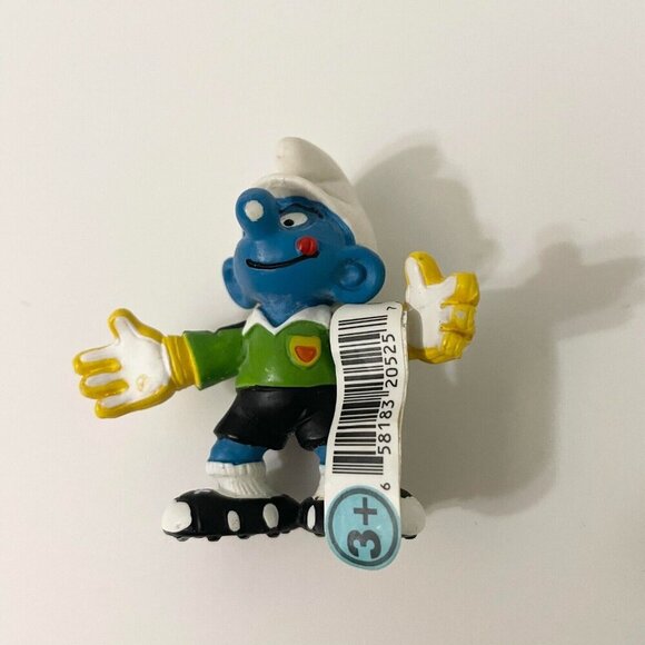 Smurfs Goalkeeper Smurf Soccer Goalie Figure PVC Toy Figurine - Picture 10 of 12
